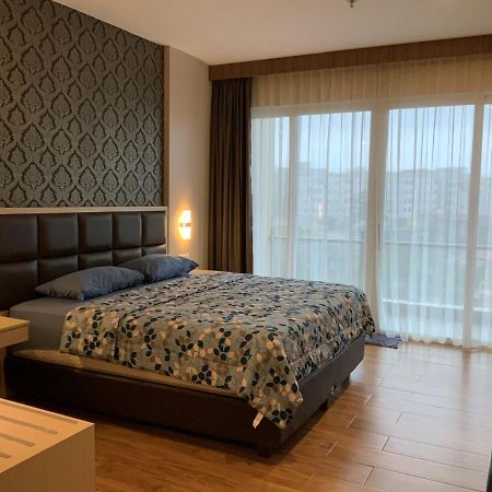 Palam Mansion At Aston Apartment - Batam นาโกยา ภายนอก รูปภาพ